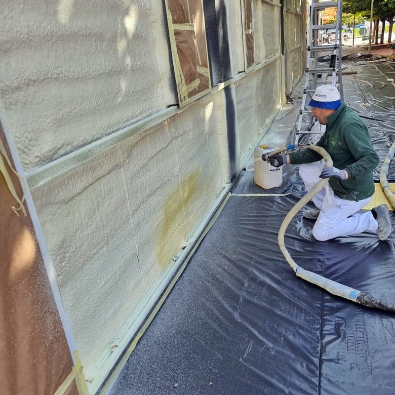 Proyectado de corcho y poliuretano - Pinturas Atila